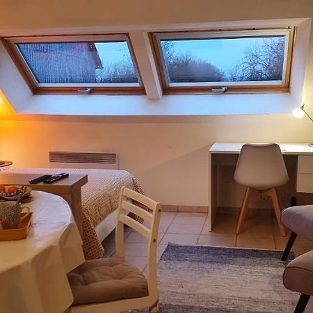 La Hulotte Apartment Villers-Carbonnel Екстериор снимка