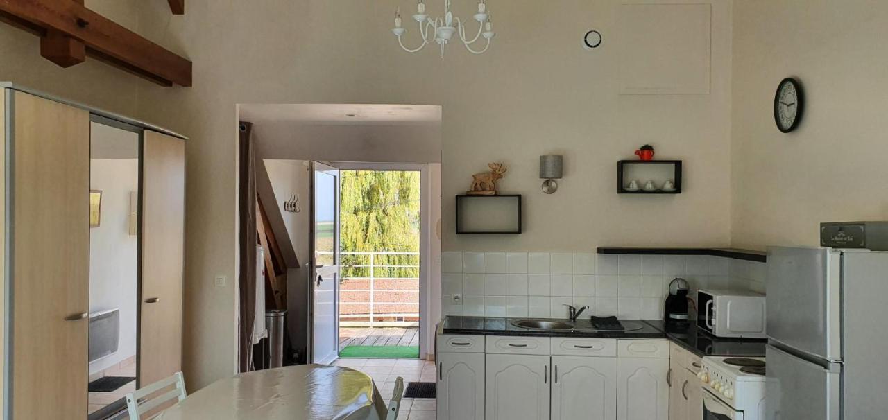 La Hulotte Apartment Villers-Carbonnel Екстериор снимка
