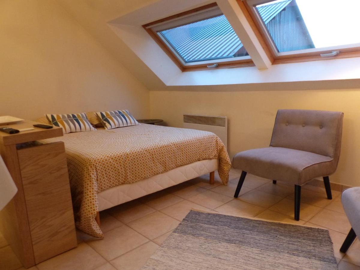 La Hulotte Apartment Villers-Carbonnel Екстериор снимка