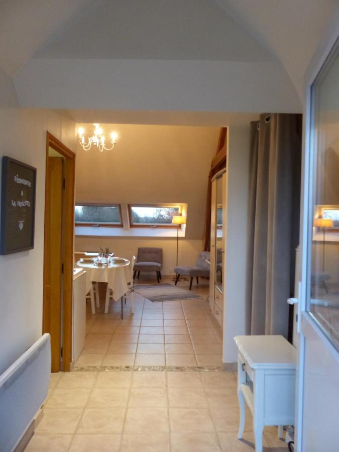 La Hulotte Apartment Villers-Carbonnel Екстериор снимка